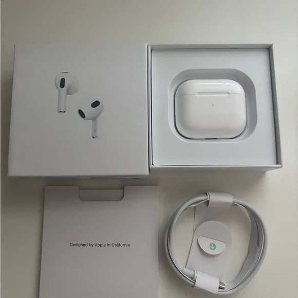 Apple AirPods Gen 3