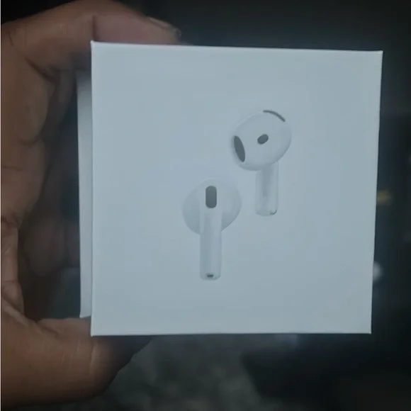 Apple AirPods with Active Noise Cancellation - White