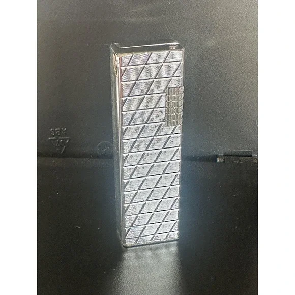 Vintage Zilon Lynx‎ Silver Tone Butane Lighter Slim Textured Diamond Pattern
