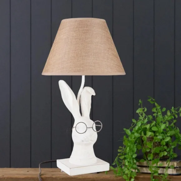 Creating Country Decor Rabbit Table Lamp
