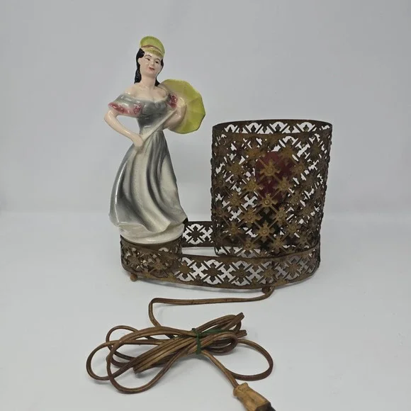 Rare Vintage Sierra Columbia TV Lamp Light Victorian Woman Figural (Working)