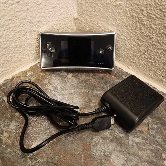 Hardware - Game Boy Advance Micro, Silver w/ OEM Charger - GBA - Nintendo