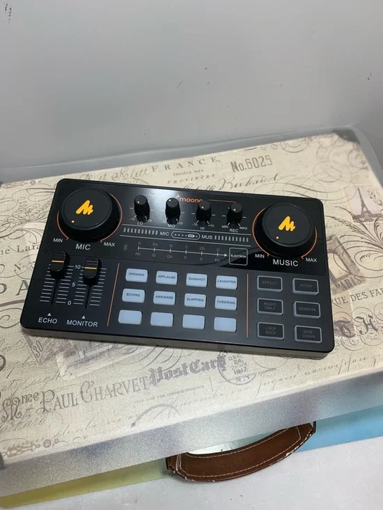 Maono Maonocaster Lite AU-AM200 Podcast Console