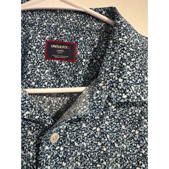 UNTUCKit Slim Fit Performance Shirt Mens Large‎ Blue Floral Vacation Travel