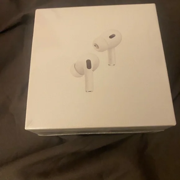 Apple AirPods Pro in White