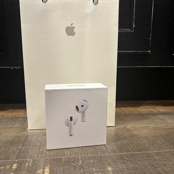 Airpod 4s (noise canceling)