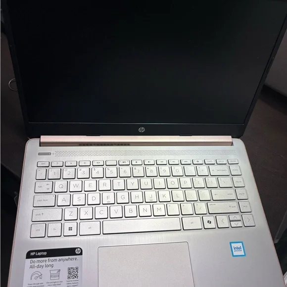 HP rose and gold Laptop BrandNew !