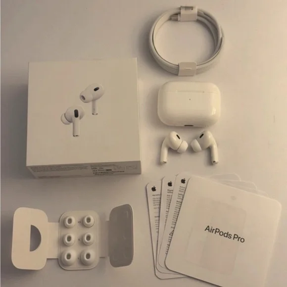 Airpod Pro (2nd Generation) with MagSafe Charging Case (USB-C)