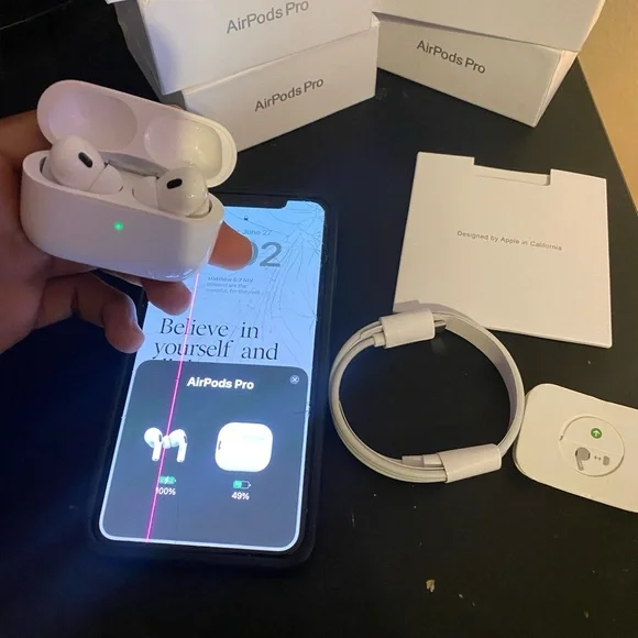 Apple White AirPods Wireless Headset