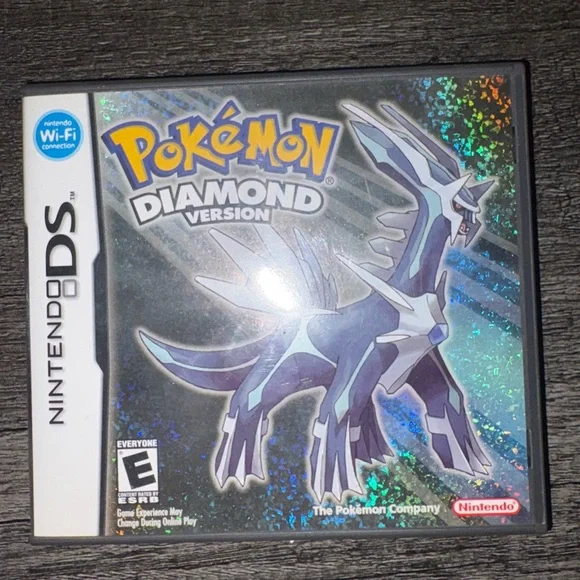 Mint Condition Nintendo DS Pokémon Diamond Version - Silver and Blue