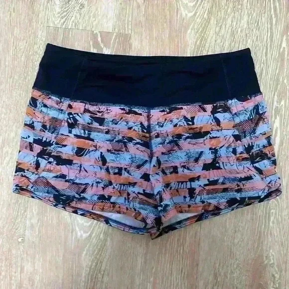 Lululemon Run Time shorts II 4” inversion; size 4