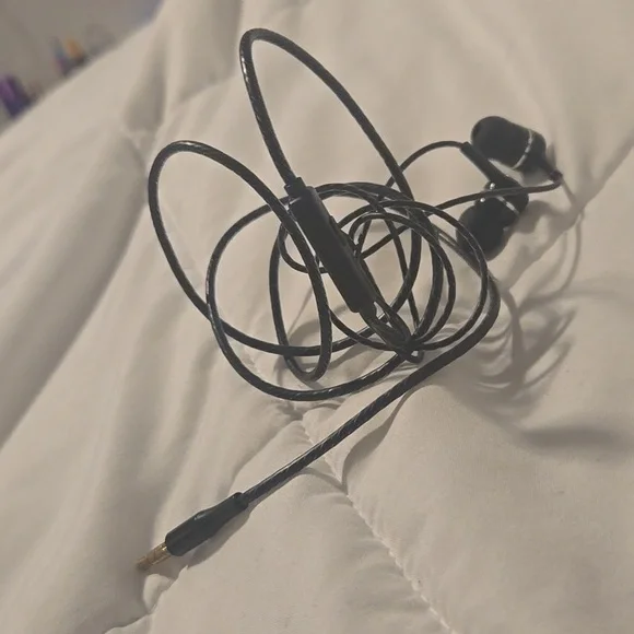 Ear pods