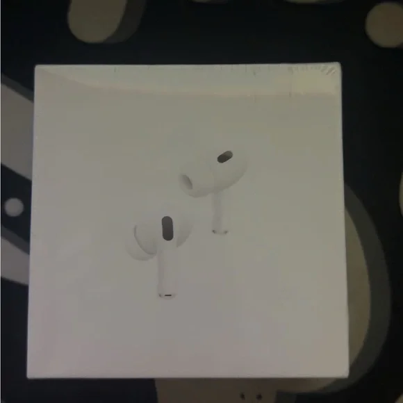 Apple AirPods Pro with MagSafe Charging Case