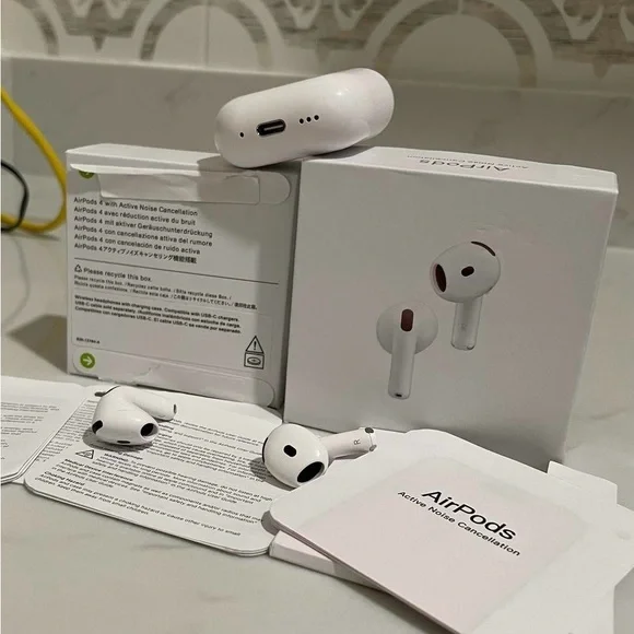 Apple White AirPods Pro Wireless Earbuds