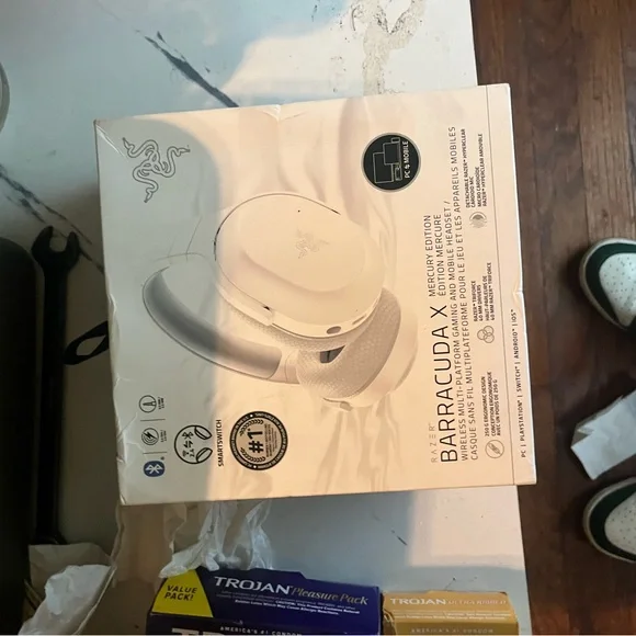Razer Barracuda X Mercury Edition - Cream