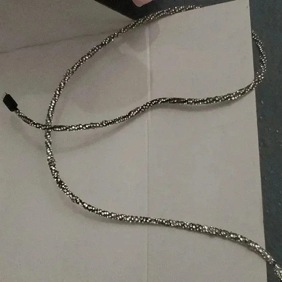 HAND MADE SERVICES !!¡Ear buds with cord binged out 4 apples
