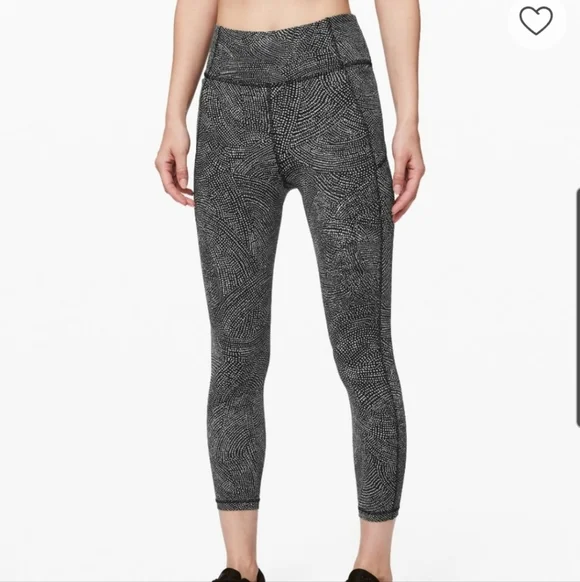 Lululemon Final Act Crop 23