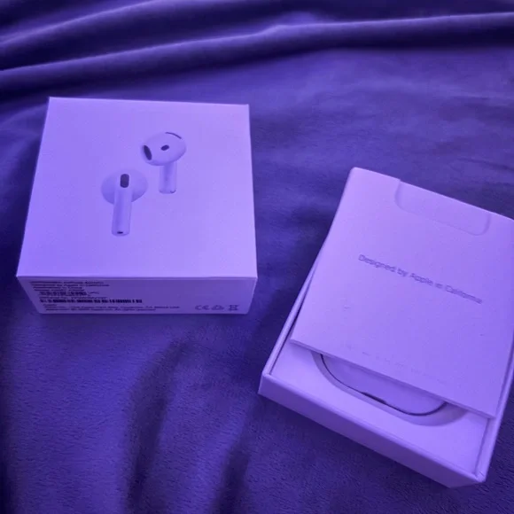 Apple Wireless Earbuds - White