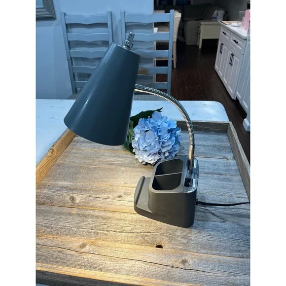 Realspace Lusina Gray‎ desk lamp