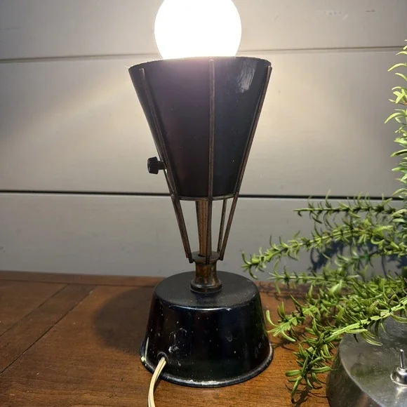Vtg MCM Atomic Space Age Black Gold Metal Cone Uplight Small Table Light Lamp