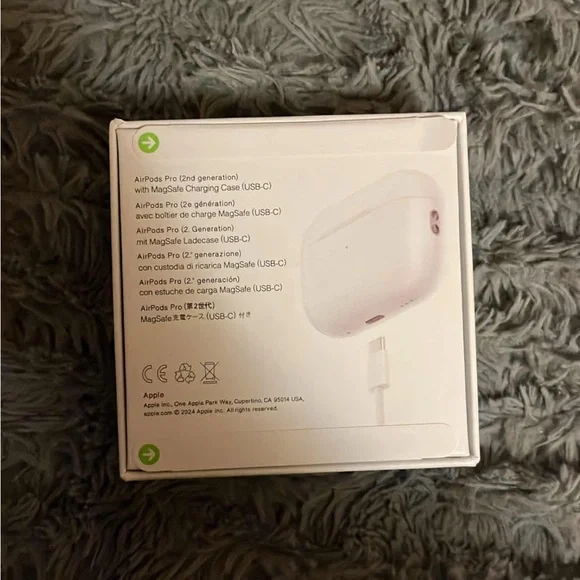 Apple AirPods Pro with MagSafe Case - White