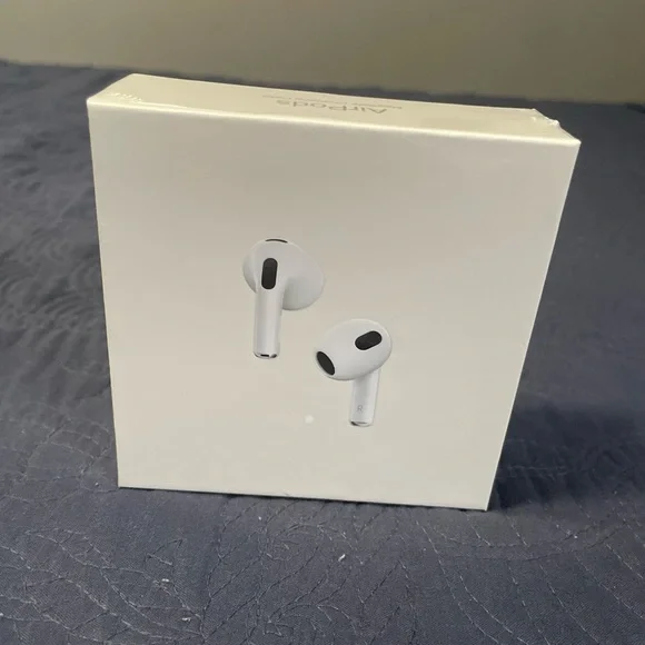 Apple AirPods (3rd Generation) - White