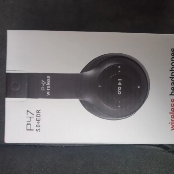 Black P47 Wireless Headphones