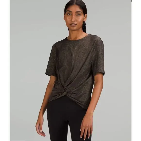 Lululemon Crescent T-Shirt Spark size 4