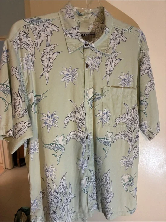 Casual Light Green Floral Short-Sleeve Button-Up Shirt