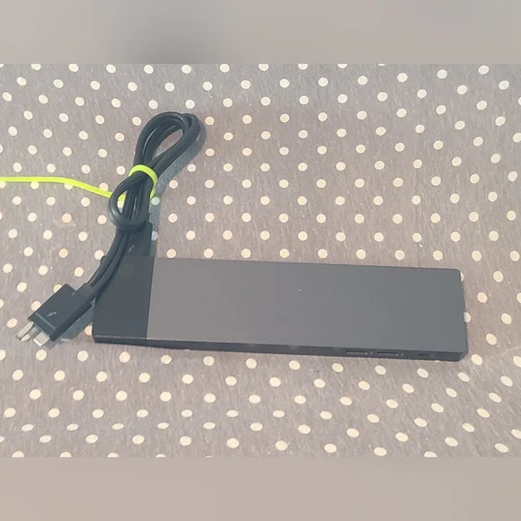 Genuine HP Elite Thunderbolt 3 dock w/USB-C cable HSTNN-CX01 - No power supply