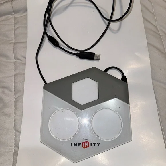 Disney Infinity Hexagonal Base with USB - Gray and White Used