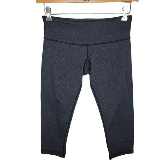 Lululemon charcoal gray capri workout leggings size 8