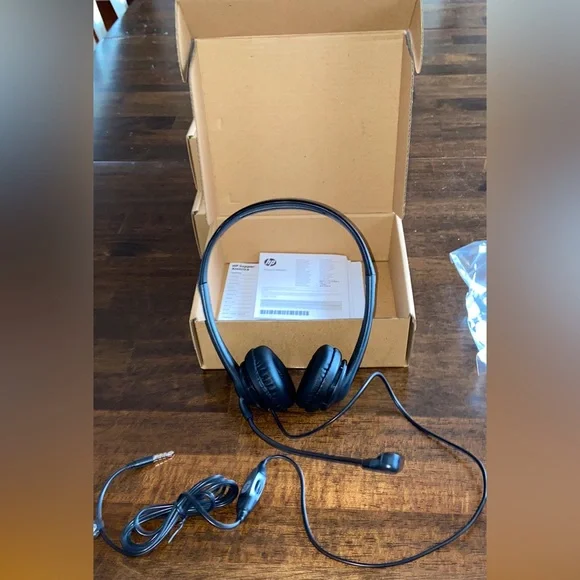 HP Stereo 3.5 mm Wired Headset