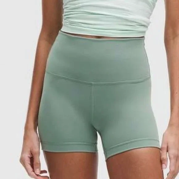 NWT Lululemon Wunder Train High-Rise Short 4
