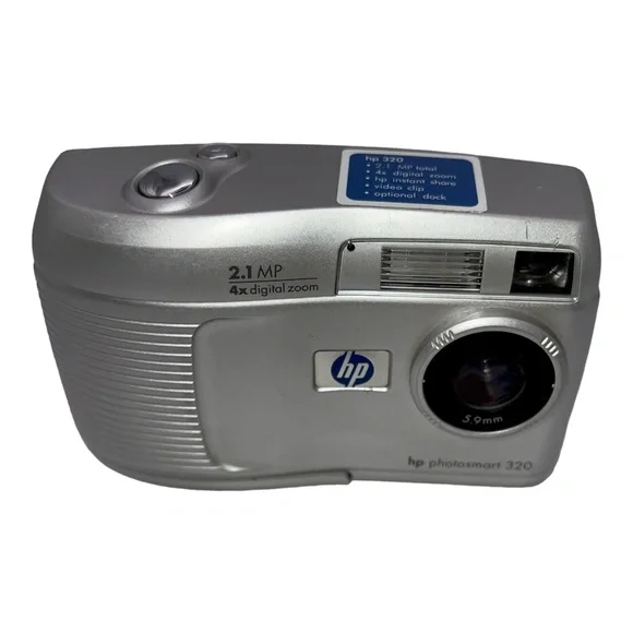 HP PhotoSmart 320 2.1MP Digital Camera - Silver Q2180A