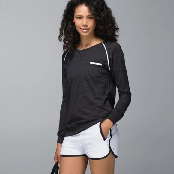 Lululemon Weightless Crew see pictures for size