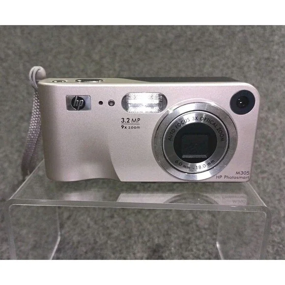 HP PhotoSmart M415 5.2MP Digital Camera Silver NOT WORKING For Parts