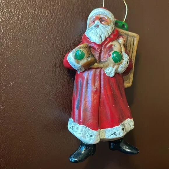 VTG “Old World” Santa Claus Christmas Ornaments Hollow Plastic 3.25