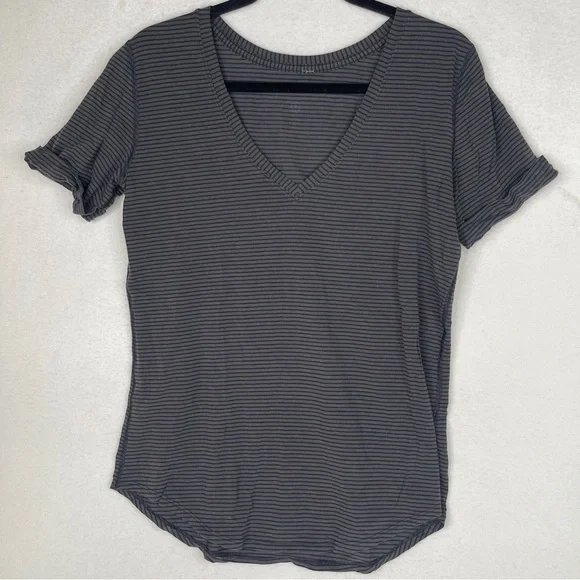 Lululemon Love Tee Striped Army Green Black Medium