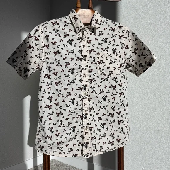 VSTR Premium Floral Cotton Button-Up Shirt – Size M