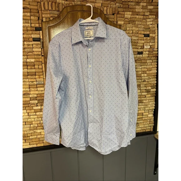 JOS. A. BANKS Dress Shirt Blue Stripe Long Sleeve Size 17-35 Tailored Fit