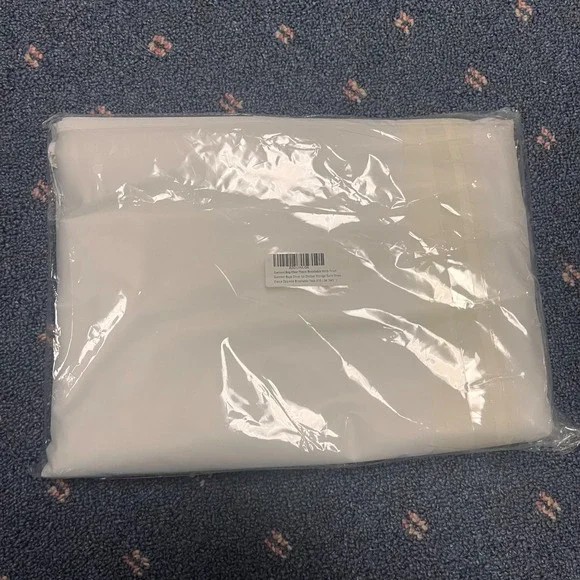 Set‎ of 6 Plastic Garment Bags with Zipper for Suits and Coats (24'' X 40'')