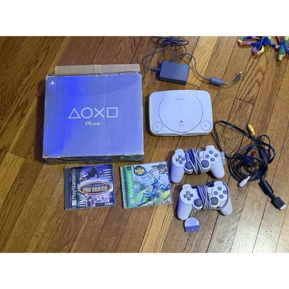 Sony PlayStation 1 PS1 Slim Console SCPH-101 w/ Controllers and Games In Box