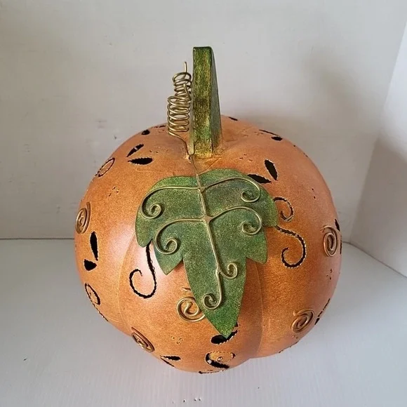 Vintage Halloween Jack-O-Lantern‎ Metal Art Deco Pumpkin Illuminate Pierced