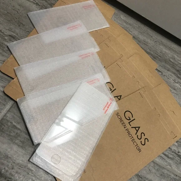 iPhone 5s glass screen protector’s five pack.