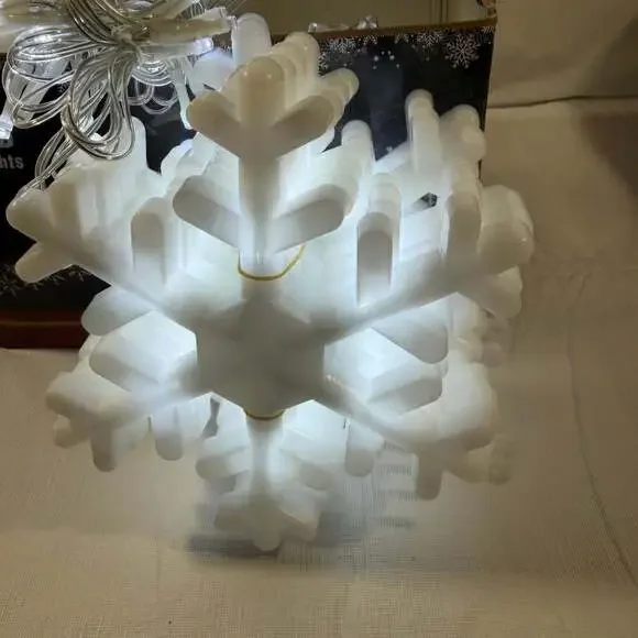 3D LED Snowflake String Lights, Cool White Decorative Christmas Lighting