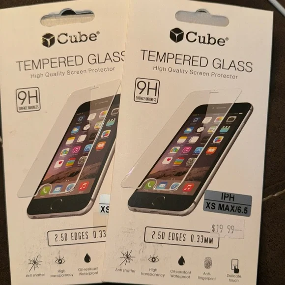 BUNDLE of 2 Cube‎ Tempered Glass XS Max