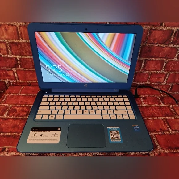 𝑯𝑷 𝑩𝒍𝒖𝒆 𝑳𝒂𝒑𝒕𝒐𝒑 𝟏𝟑.𝟑