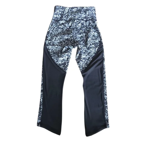 Lululemon Deep Breath Crop (21