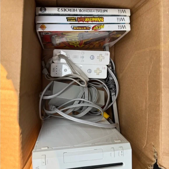 Nintendo Wii Console Set - White